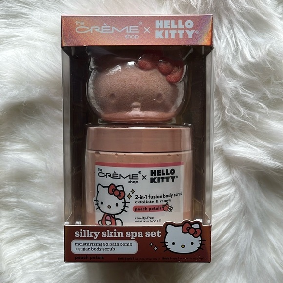 🆕 The Creme Shop x Hello Kitty Silky Skin Spa Set Sugar Body Scrub - Picture 1 of 4